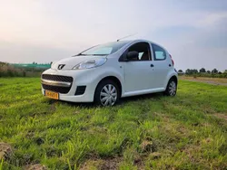 Wit Gebruikt 2011 Peugeot 107 Hatchback | € 2.849 (Eerlijke prijs)