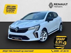 Wit Gebruikt 2024 Renault Clio V Evolution Hatchback | € 17.850 (Eerlijke prijs)