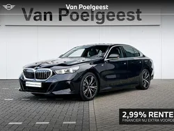 Black sapphire metallic (zwart metallic) Gebruikt 2025 BMW i5 M Sport Sedan | € 68.450