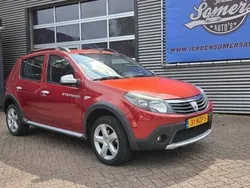 Rood Gebruikt 2011 Dacia Sandero Stepway Hatchback | € 4.450 (Eerlijke prijs)