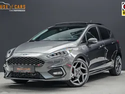 Grijs Gebruikt 2019 Ford Fiesta Hatchback | € 23.290 (Eerlijke prijs)