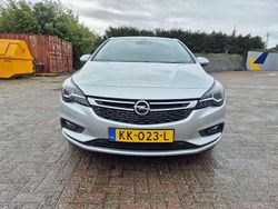 Zilver Gebruikt 2016 Opel Astra Hatchback | € 8.200 (Goede deal)