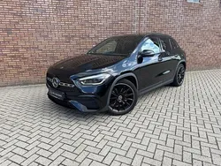 Zwart Gebruikt 2021 Mercedes GLA250 AMG line SUV | € 43.950 (Eerlijke prijs)