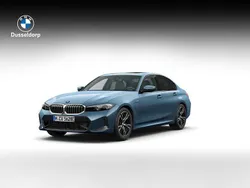 Blauw Nieuw 2025 BMW 330e Shadowline Sedan | € 66.150 (Eerlijke prijs)