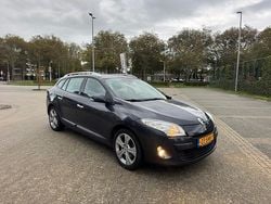 Grijs Gebruikt 2011 Renault Mégane GrandTour Dynamique Stationwagen | € 4.450 (Eerlijke prijs)