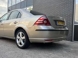 Beige Gebruikt 2005 Ford Mondeo Ghia Sedan | € 2.395 (Eerlijke prijs)