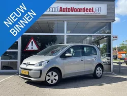 Grijs Gebruikt 2017 VW up! move up! Hatchback | € 4.499 (Goede deal)