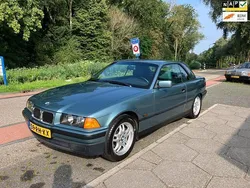 Groen Gebruikt 1996 BMW 320 Executive Cabriolet | € 8.950