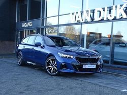 Blauw Gebruikt 2025 BMW i5 M Sport Stationwagen | € 57.850
