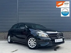 Zwart, metallic lak Gebruikt 2014 Mercedes A180 Ambition Hatchback | € 12.900 (Goede deal)