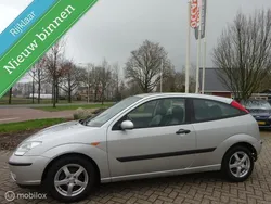 Grijs Gebruikt 2004 Ford Focus Futura Hatchback | € 1.499 (Eerlijke prijs)