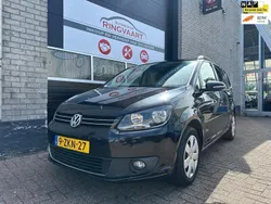 Zwart Gebruikt 2015 VW Touran Comfortline MPV | € 13.499 (Duur)
