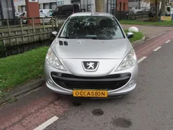 Zilver Gebruikt 2010 Peugeot 206+ Hatchback | € 4.250 (Eerlijke prijs)