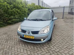 Blauw Gebruikt 2008 Renault Scénic II MPV | € 1.450 (Eerlijke prijs)