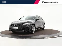 Zwart Gebruikt 2024 Audi A3 Sportback e-tron Competition Sedan | € 37.940 (Goede deal)