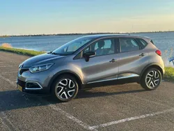 Grijs Gebruikt 2015 Renault Captur Dynamique SUV | € 11.500 (Goede deal)