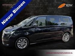 Zwart, metallic lak Gebruikt 2021 VW T7 Style Van | € 51.950 (Eerlijke prijs)