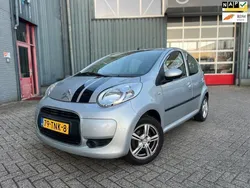 Grijs, metallic lak Gebruikt 2012 Citroën C1 SELECTION Hatchback | € 2.999 (Goede deal)