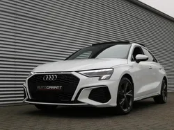 Wit Gebruikt 2021 Audi A3 Sportback S-Line Hatchback | € 31.950 (Iets duurder)