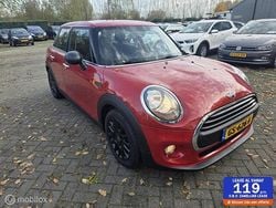 Rood Gebruikt 2015 Mini ONE Business Hatchback | € 7.250 (Super prijs)