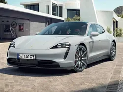 Krijt Gebruikt 2023 Porsche Taycan 4S Sport Turismo Sedan | € 109.750