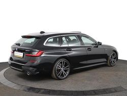 Zwart Gebruikt 2021 BMW 320 Executive Stationwagen | € 36.995 (Iets duurder)