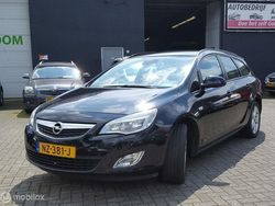 Zwart Gebruikt 2011 Opel Astra Edition Stationwagen | € 6.400 (Duur)