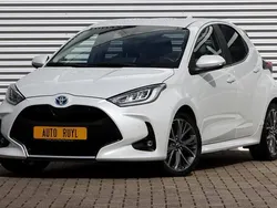 Wit Gebruikt 2023 Toyota Yaris Executive Hatchback | € 25.845 (Eerlijke prijs)