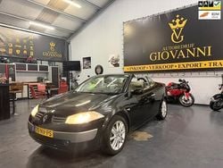 Zwart Gebruikt 2004 Renault Mégane Cabriolet Luxe Cabriolet | € 850 (Goede deal)