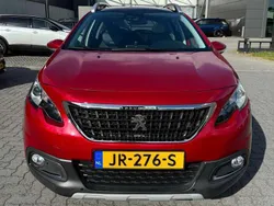Rood Gebruikt 2016 Peugeot 2008 Allure SUV | € 8.000 (Goede deal)