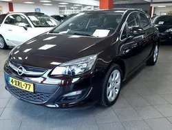 Bruin Gebruikt 2014 Opel Astra Hatchback | € 7.450 (Eerlijke prijs)