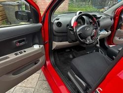 Rood Gebruikt 2006 Daihatsu Sirion Hatchback | € 3.800 (Eerlijke prijs)