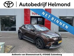 Bruin Gebruikt 2016 Toyota C-HR Executive SUV | € 16.900 (Eerlijke prijs)