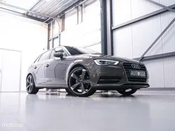 Grijs, metallic lak Gebruikt 2016 Audi A3 Sportback Ambiente Hatchback | € 10.990 (Eerlijke prijs)