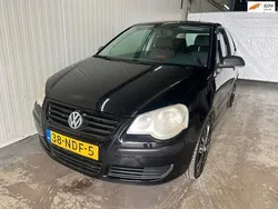 Zwart Gebruikt 2006 VW Polo Trendline Hatchback | € 999 (Goede deal)
