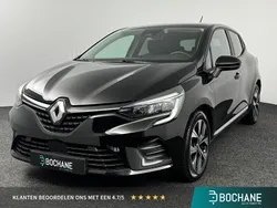 Zwart Gebruikt 2023 Renault Clio V Evolution Hatchback | € 15.295 (Goede deal)