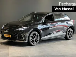 Zwart Gebruikt 2023 MG MG4 EV Luxury Hatchback | € 23.995 (Eerlijke prijs)