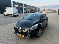 Zwart Gebruikt 2015 Renault Clio IV LIMITED Hatchback | € 7.199 (Eerlijke prijs)