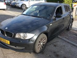 Zwart, metallic lak Gebruikt 2010 BMW 116 Executive Hatchback | € 1.995