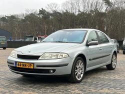Grijs Gebruikt 2004 Renault Laguna II Dynamique Hatchback | € 2.295