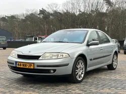 Grijs Gebruikt 2004 Renault Laguna II Dynamique Hatchback | € 2.295