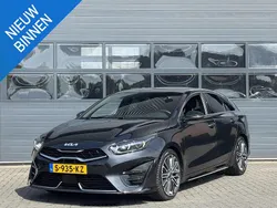 Zwart Gebruikt 2023 Kia ProCeed GT-Line Hatchback | € 25.999 (Goede deal)