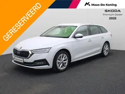 Wit Gebruikt 2023 Skoda Octavia Business Line Stationwagen | € 25.880 (Goede deal)