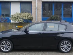 Zwart Gebruikt 2017 BMW 116 Executive Hatchback | € 14.950 (Eerlijke prijs)
