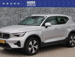 Grijs Gebruikt 2023 Volvo XC40 R-Design SUV | € 37.694 (Eerlijke prijs)