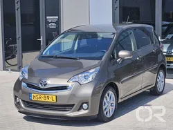 Bruin Gebruikt 2015 Toyota Verso-S MPV | € 16.449 (Iets duurder)