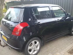 Zwart Gebruikt 2007 Suzuki Swift Hatchback | € 1.500 (Eerlijke prijs)