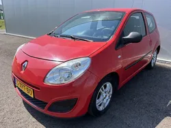 Rood Gebruikt 2008 Renault Twingo Authentique Hatchback | € 2.750 (Eerlijke prijs)