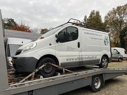 Wit Gebruikt 2011 Opel Vivaro Van | € 1.650 (Super prijs)