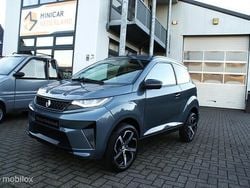 Grijs Nieuw 2025 Aixam e-Crossover SUV | € 19.995